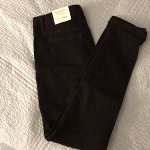 NWT simply Vera black jeans